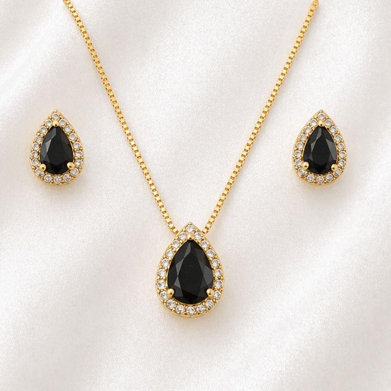CONJUNTO GOTA PRETA