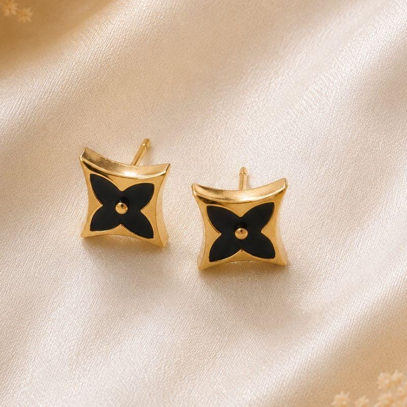 BRINCO ESTRELA PRETA