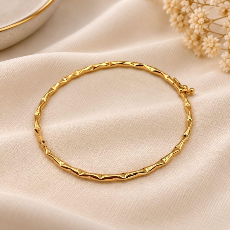 BRACELETE PRENSSADO COM FECHO