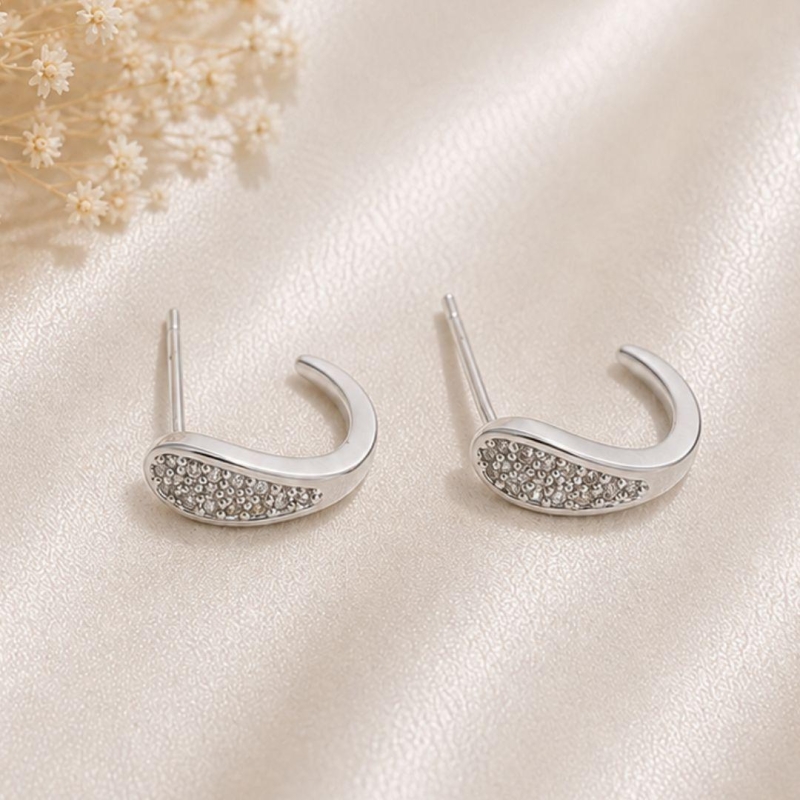 MEIA ARGOLA COM GOTA DE ZIRCONIA