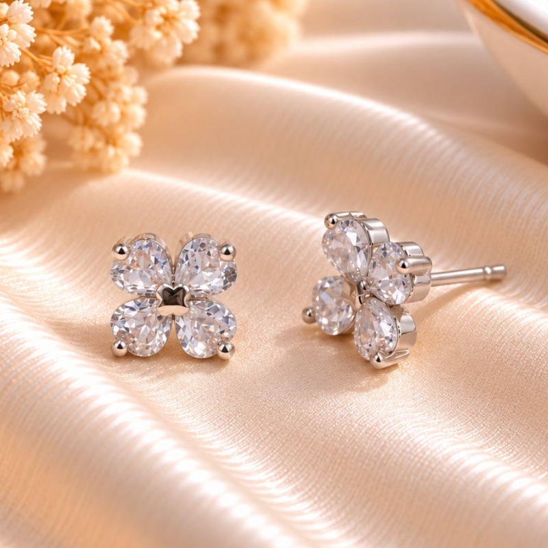 BRINCO FLOR DE ZIRCONIA