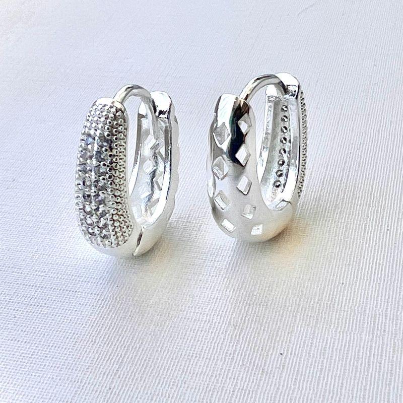 ARGOLA OVAL ZIRCONIA PRATA