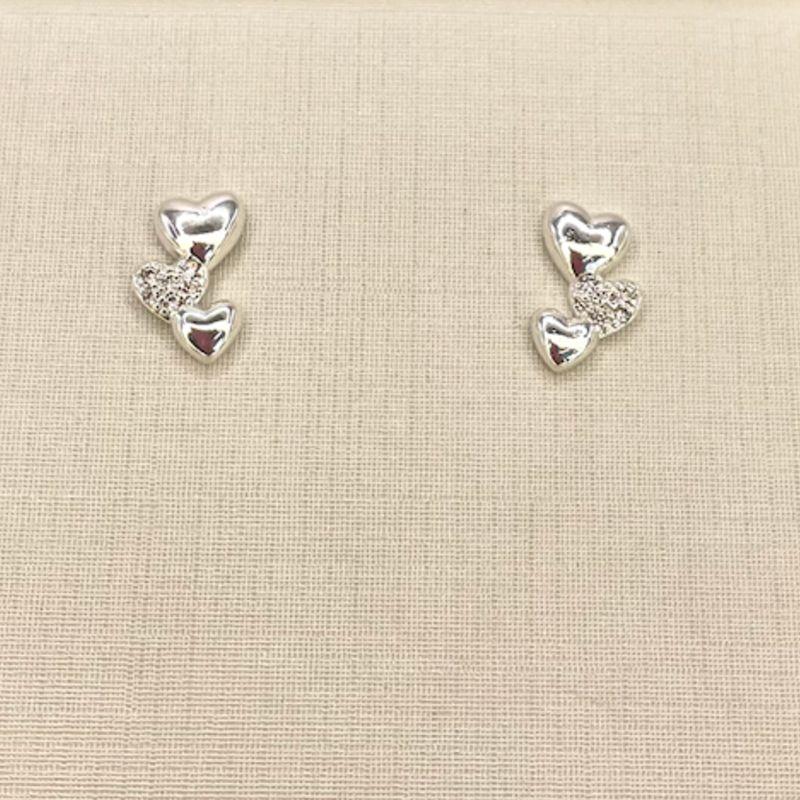 BRINCO 3 CORAÇOES DETALHE ZIRCONIA