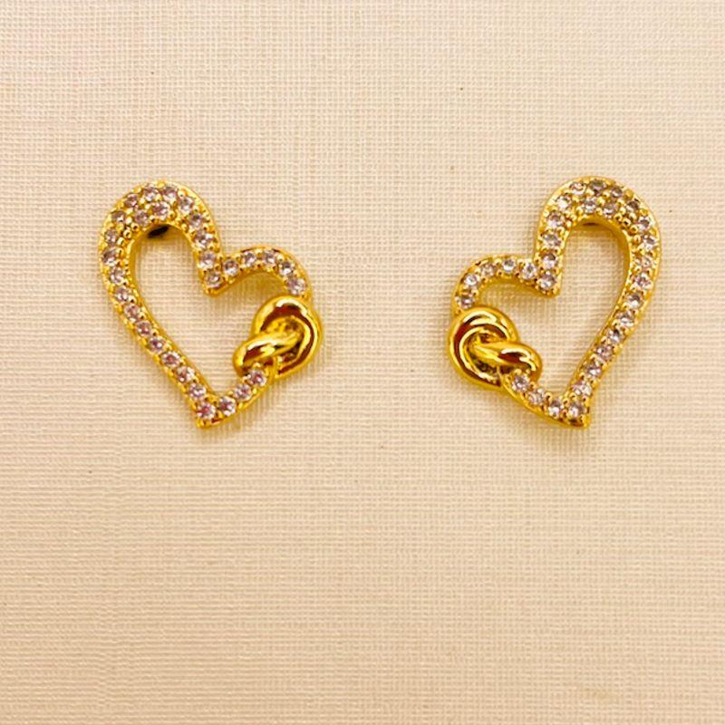 BRINCO CORAÇAO DETALHE TORCIDO