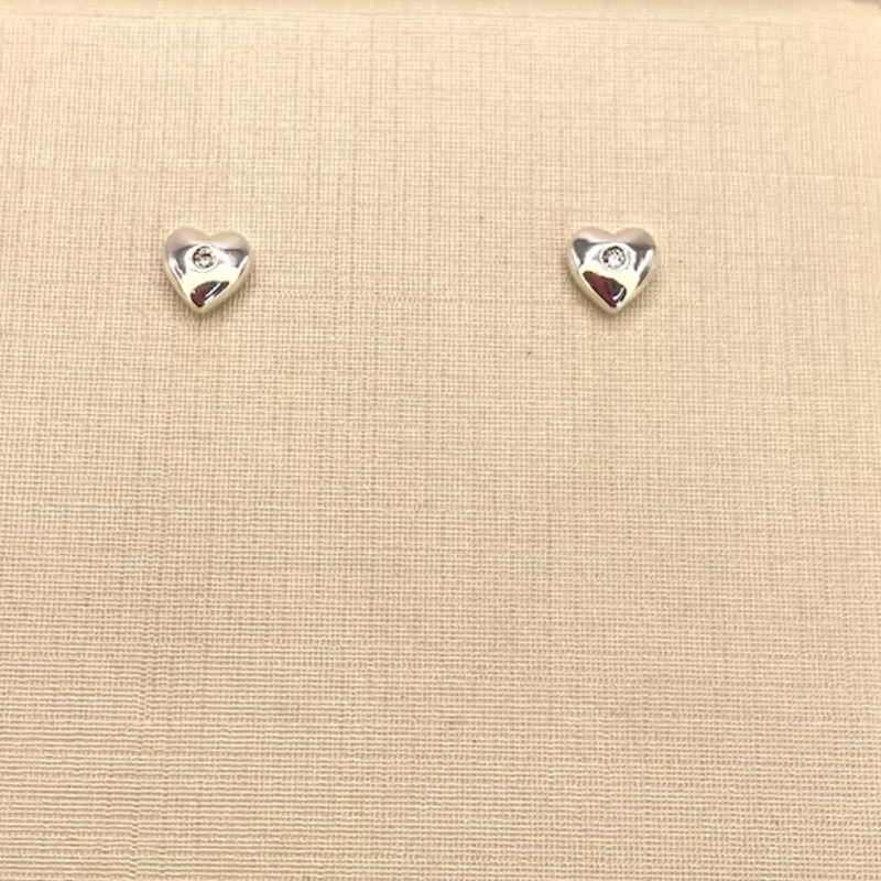 BRINCO CORAÇAO LISO COM PONTO LUZ