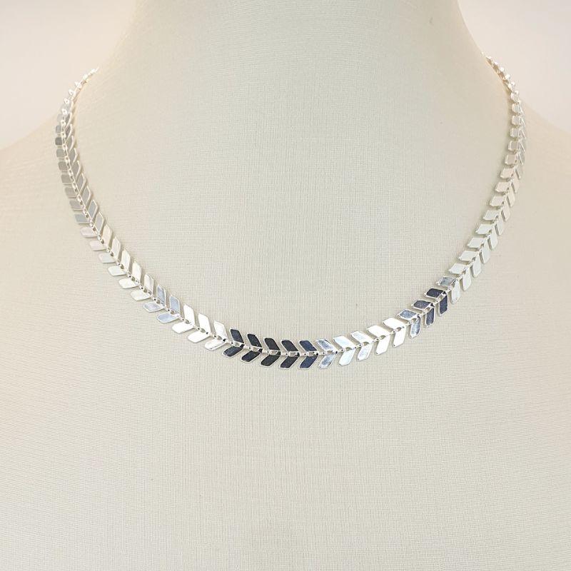 COLAR ESPINHA DE PEIXE