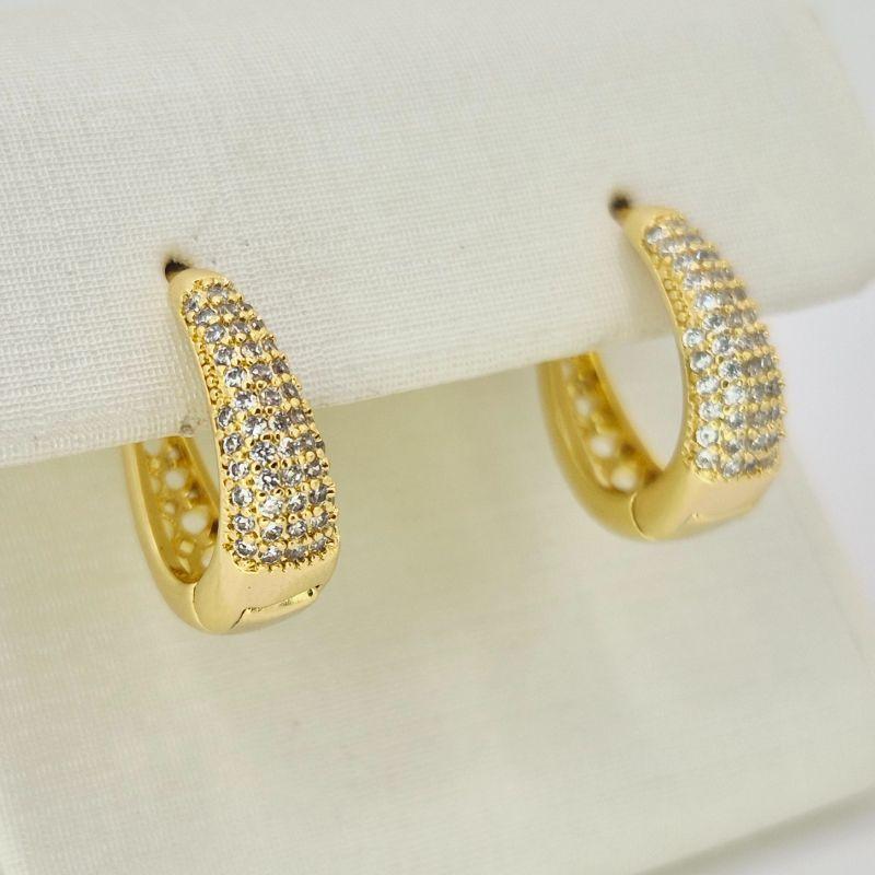 ARGOLA OVAL CRAVEJADA