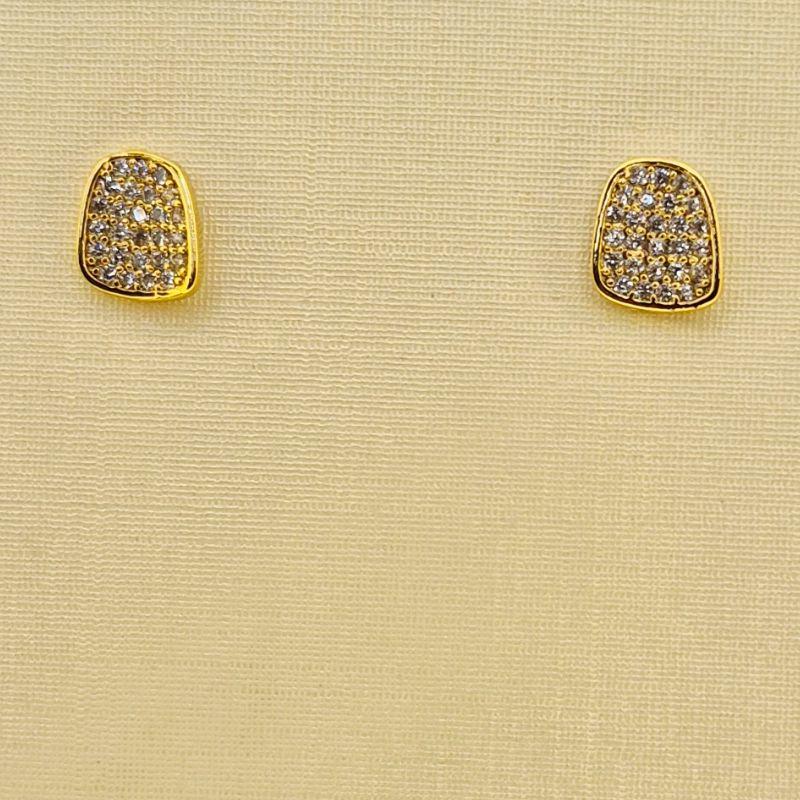 BRINCO CURVO ZIRCONIA