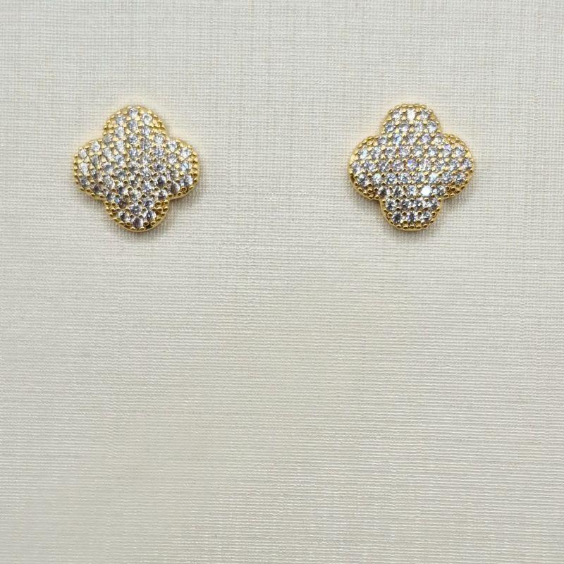 BRINCO TREVO CRAVEJADO