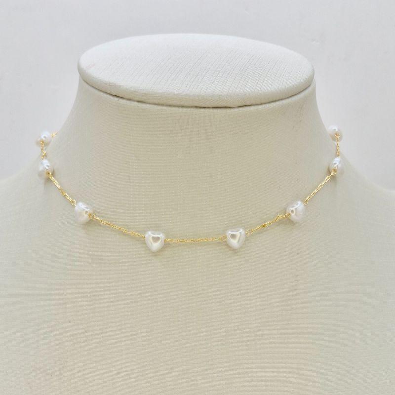 CHOCKER CORACOES BRANCOS