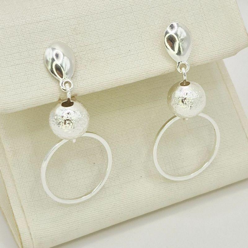 BRINCO PENDULO BOLA E ARGOLA