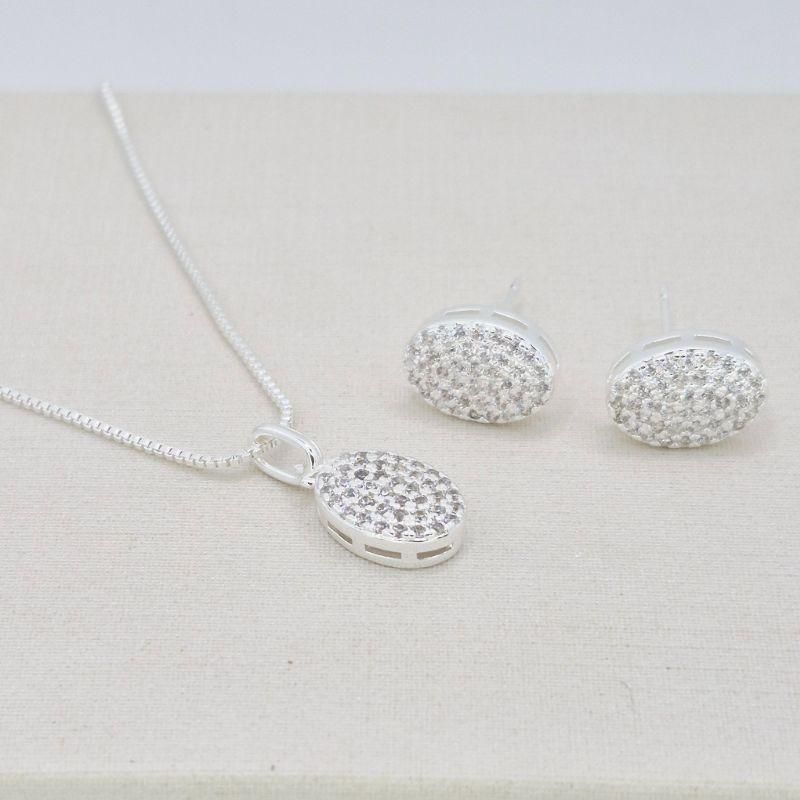 CONJUNTO OVAL CRAVEJADO