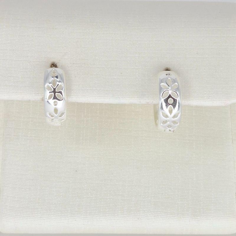 ARGOLA FLORES VAZADAS