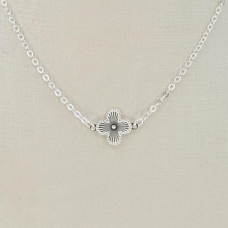 COLAR TREVO TEXTURIZADO