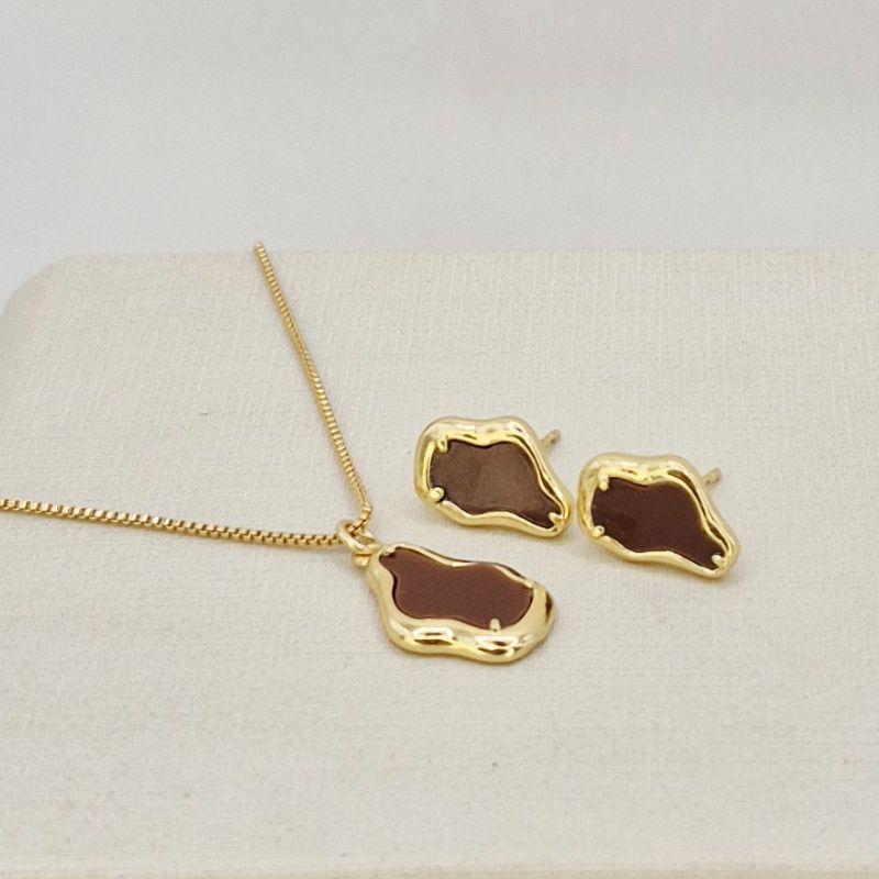 CONJUNTO ORGANICO MARROM