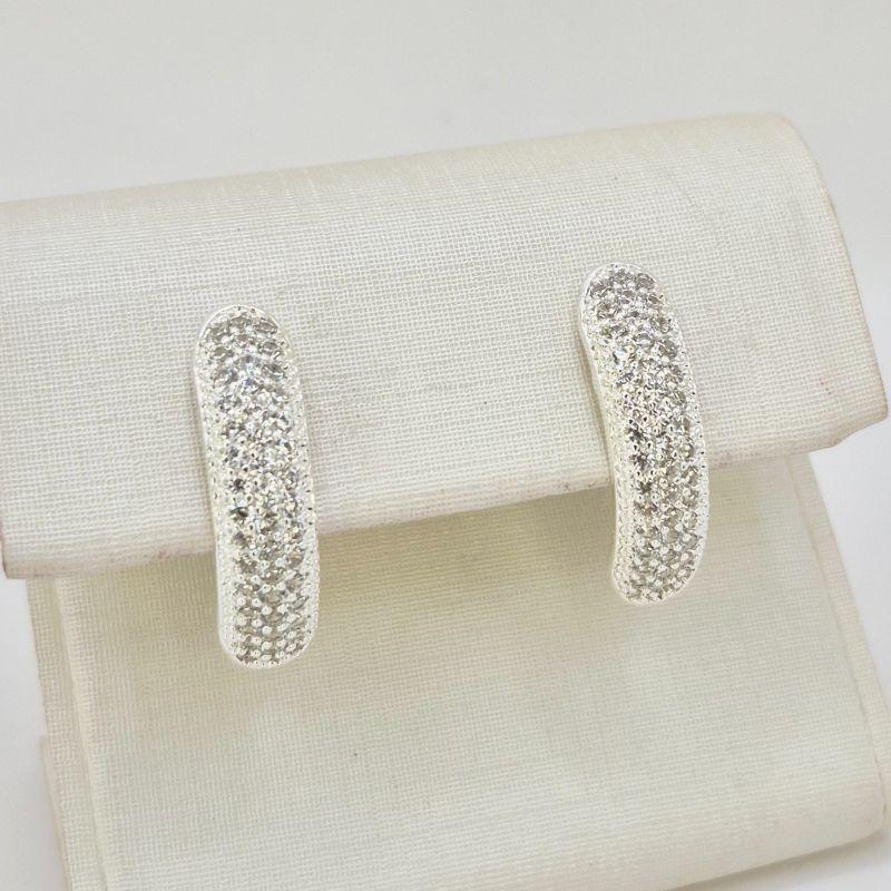 BRINCO CURVO CRAVEJADO