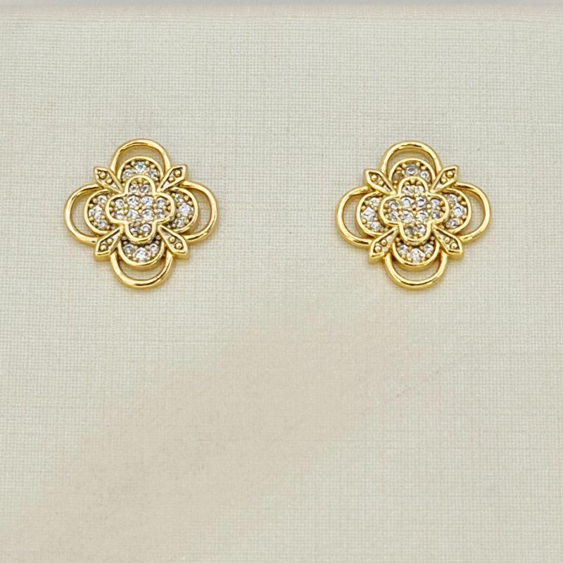 BRINCO TREVOS CRAVEJADOS