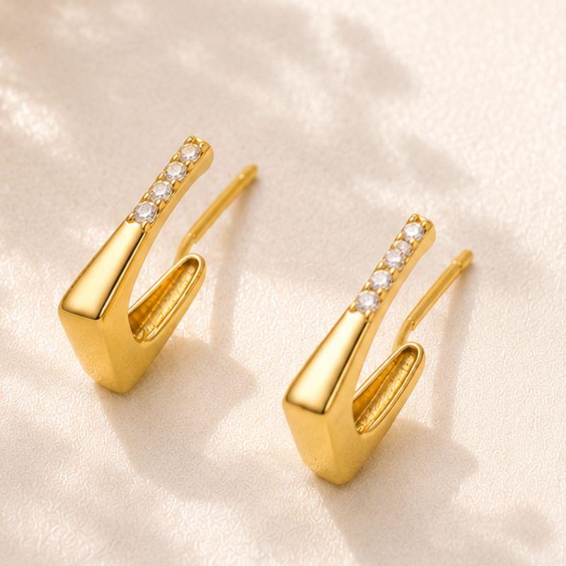 BRINCO MEIA ARGOLA QUADRADA ZIRCONIA