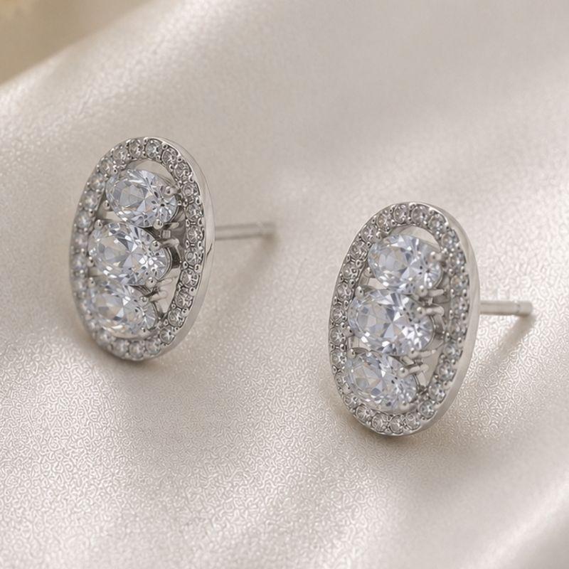 BRINCO OVAL COM PONTOS DE LUZ