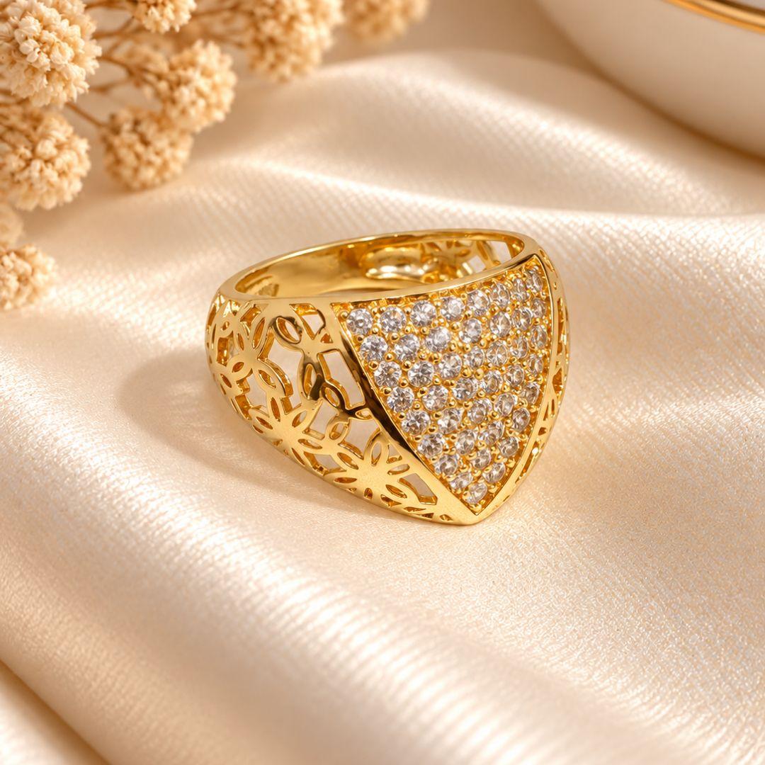 ANEL TRIANGULO ZIRCONIA